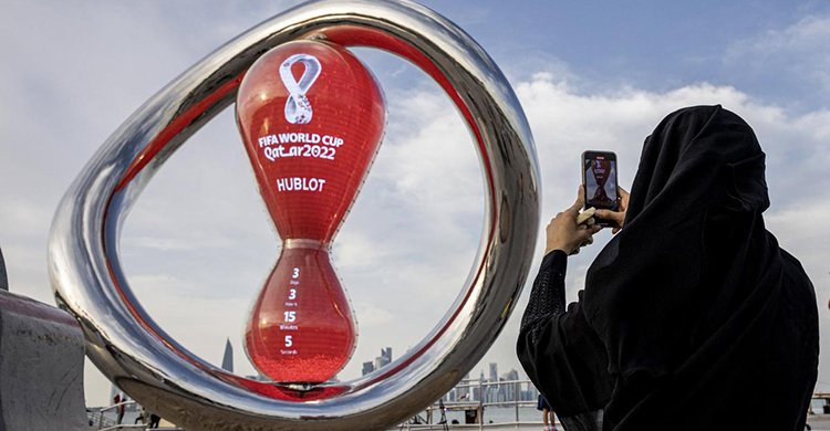 আবেগ চাইছে মেসিকে, ফুটবল-বুদ্ধি বলছে ইউরোপ জিতবে