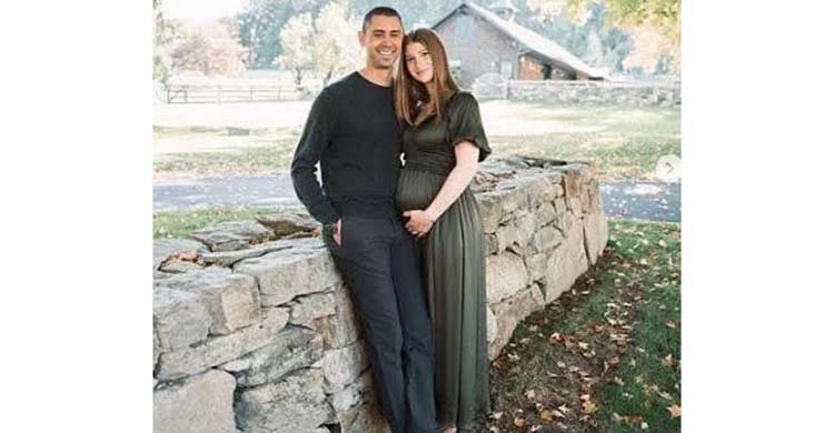 বিল গেটসের মেয়ে মা হচ্ছেন, জানালেন ইনস্টাগ্রামে