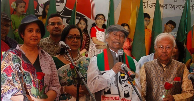 নিউইয়র্কে প্রথম বঙ্গবন্ধু আন্তর্জাতিক বইমেলায় নবী-জিনাত সাহিত্য পুরস্কার পেলেন ডঃ সেজান মাহমুদ